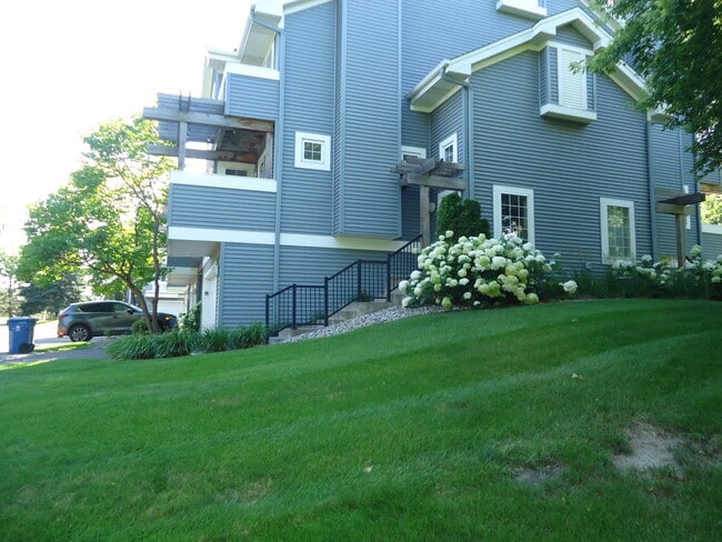 Foto del edificio - 15645 24th Ave N