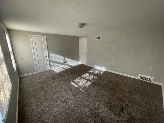 Foto del edificio - 5425 Swope Pkwy