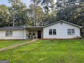 Building Photo - 2600 Park Ridge Dr