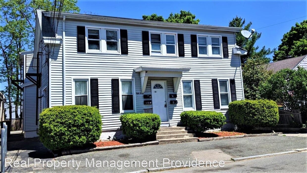 53 Jay St, North Attleborough, MA 02760 Room for Rent in North