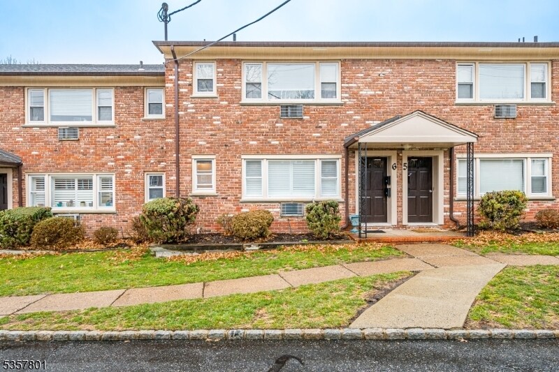 Foto principal - 365 Bloomfield Ave