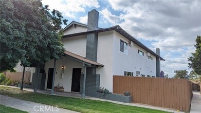 Building Photo - 2963 Elgin Dr