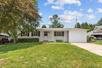 Building Photo - 2629 Glenoak Dr
