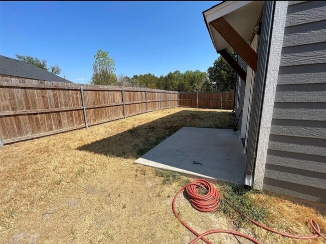 Building Photo - 2710 San Gabriel Dr