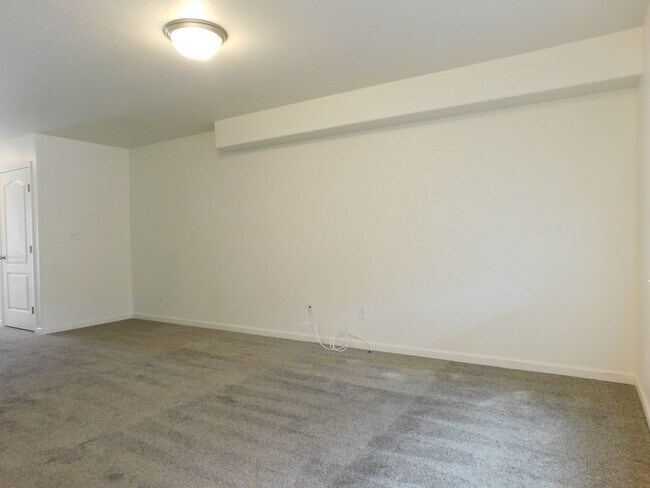 Foto del edificio - 654 Trinity Way