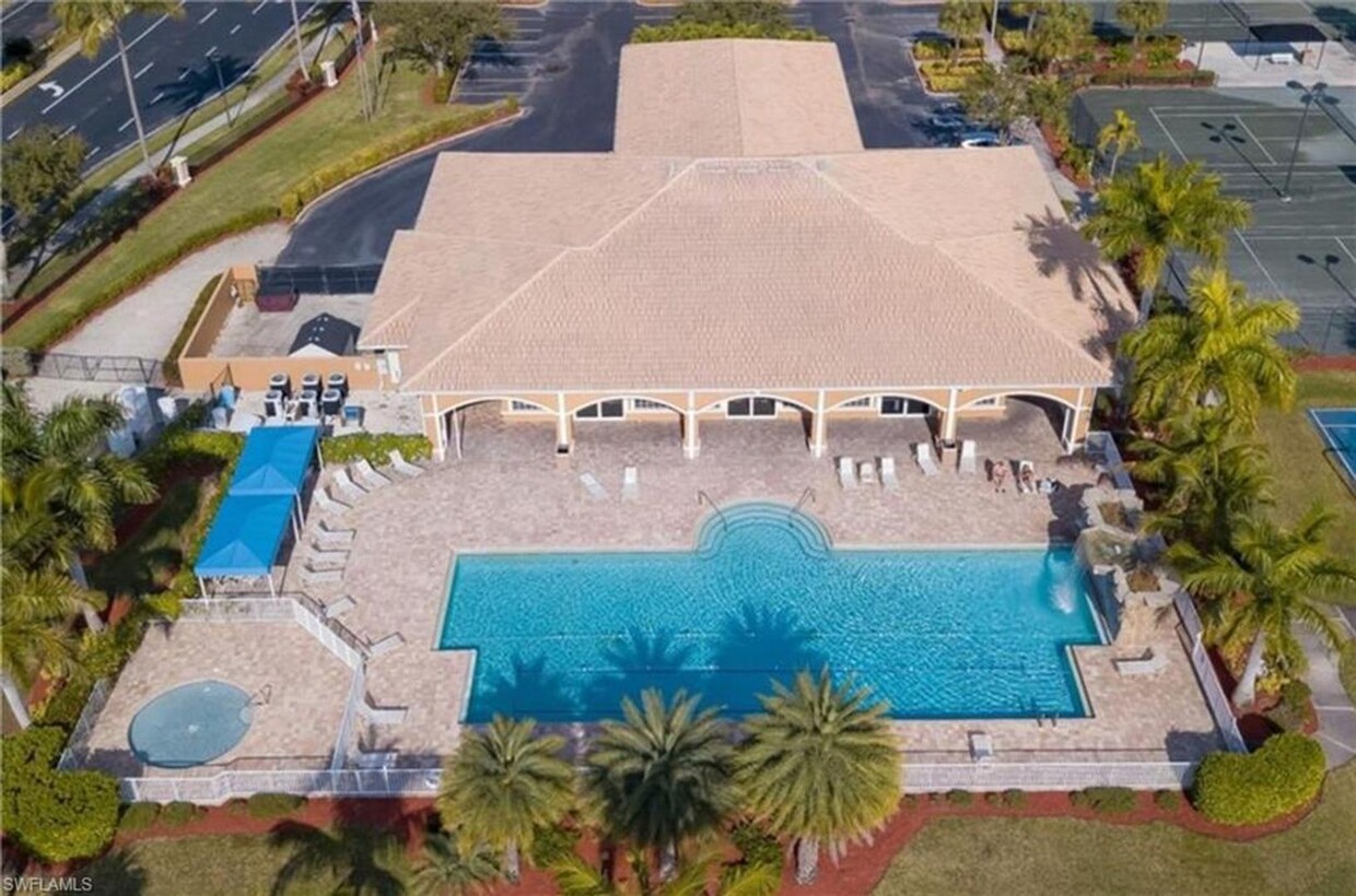 Primary Photo - 13841 Lake Mahogany Blvd