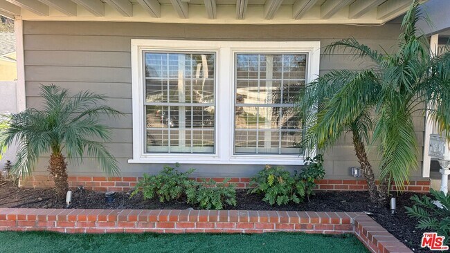 Building Photo - 29392 Hillrise Dr