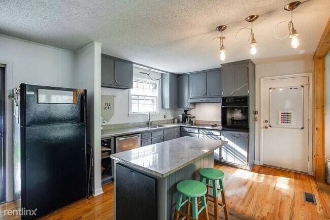 Building Photo - 3 br, 2 bath House - 238 Elysian Fields Rd