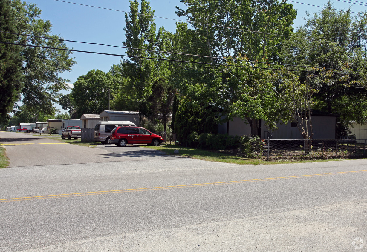 Primary Photo - Driftwood Mobile Home Park