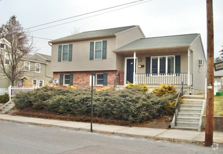 Building Photo - 950 Vine St