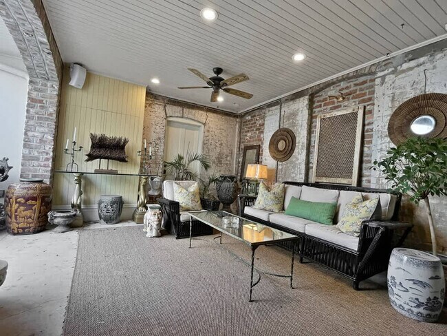 Foto del edificio - 9 W Gordon St