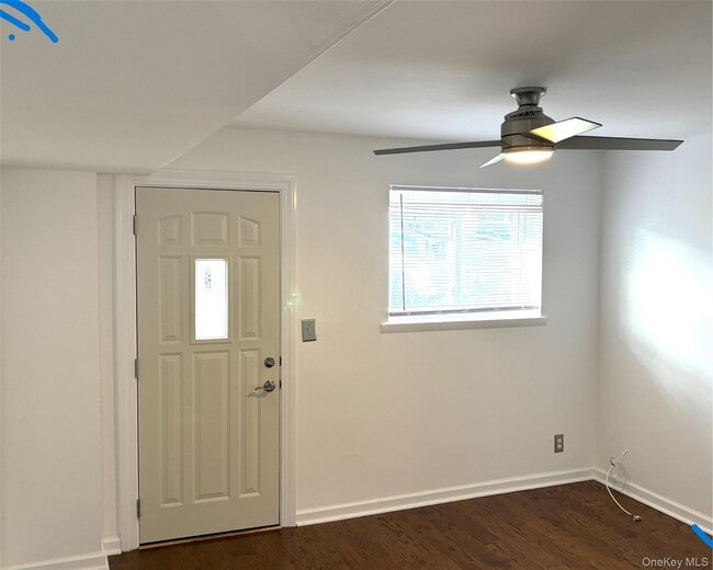 Building Photo - 62 Elissa Ln