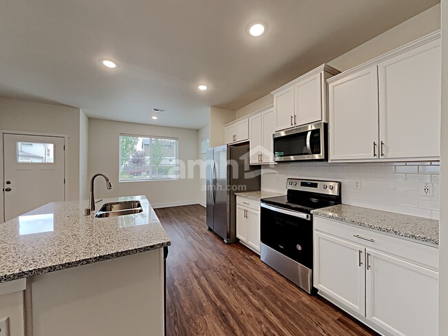 Foto del edificio - 23379 SE Dogwood St