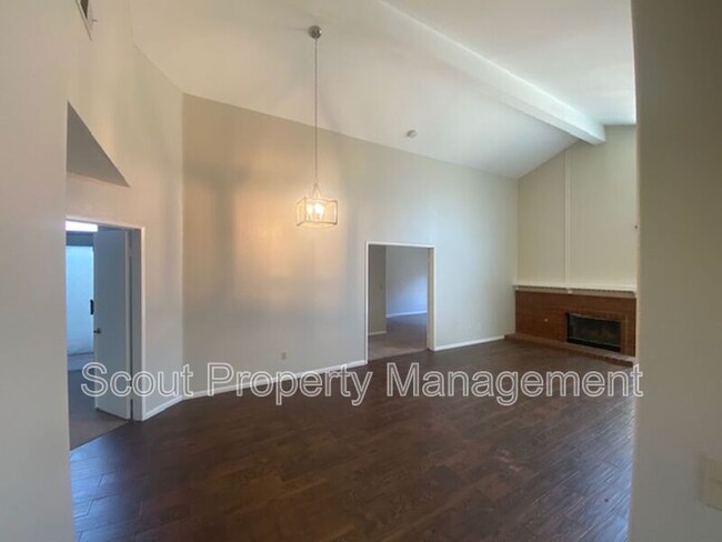 Building Photo - 31711 Corte Encinas