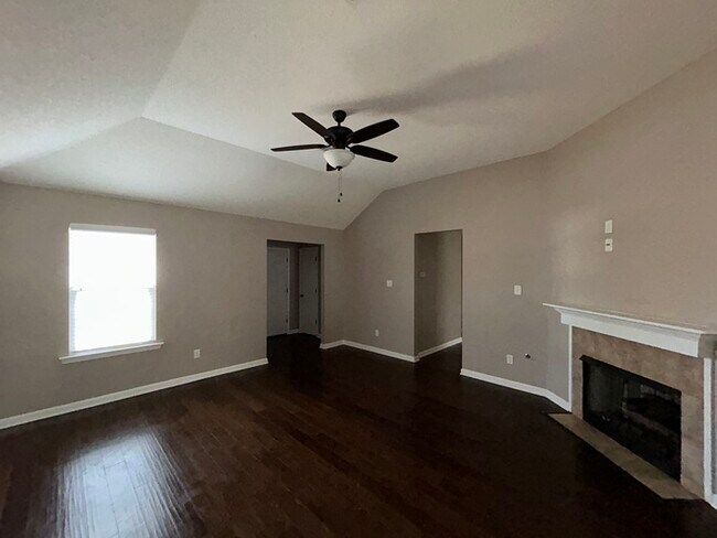 Foto del edificio - 761 Birthstone Ave