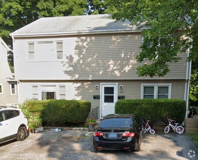 Building Photo - 104 Highview Ave
