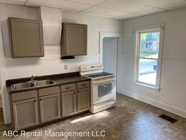 Foto del edificio - 4 br, 2 bath House - 719 S 3rd Ave