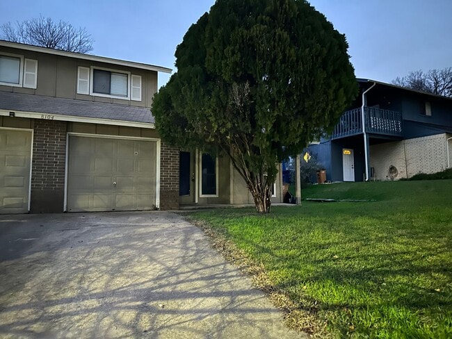 Building Photo - 8104 Hood Cir