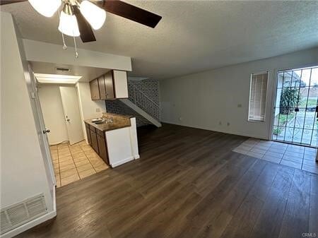 Building Photo - 3532 Rainbow Ln