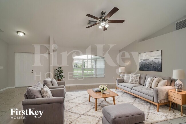 Foto del edificio - 2100 SW 12th Terrace