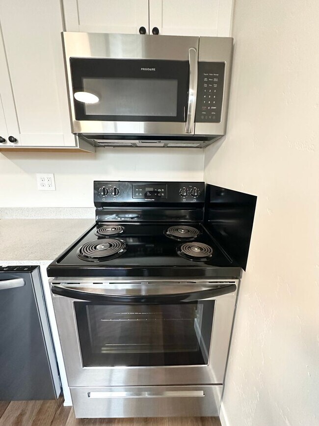 Foto del edificio - Rent with confidence! Across the street from College of Idaho!