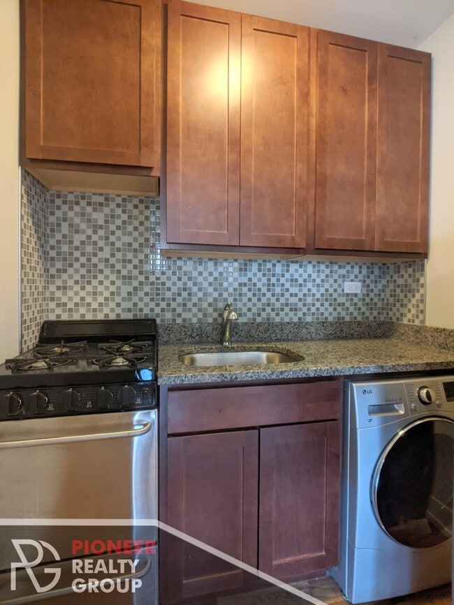 Building Photo - 506 W Arlington Pl