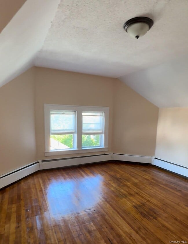 Building Photo - 31-33-33 Elmer St