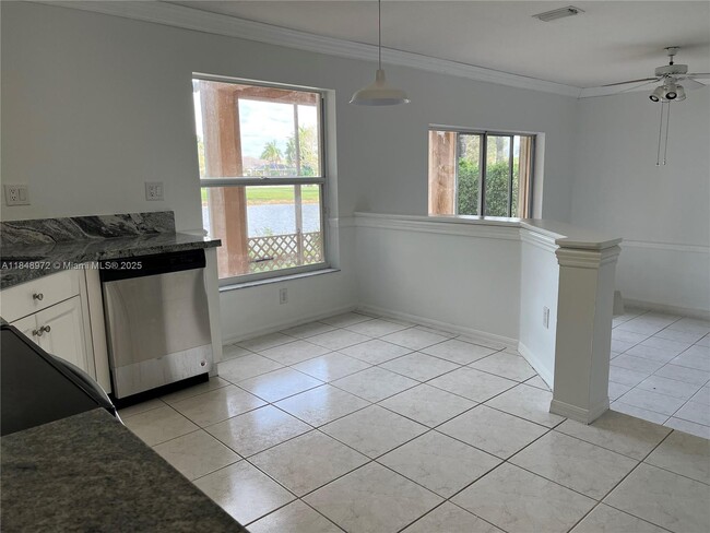 Building Photo - 1413 SW 158th Ave