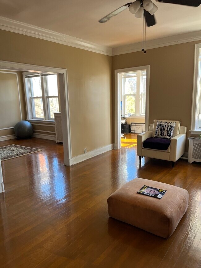 Foto del edificio - 7008 S Paxton Ave