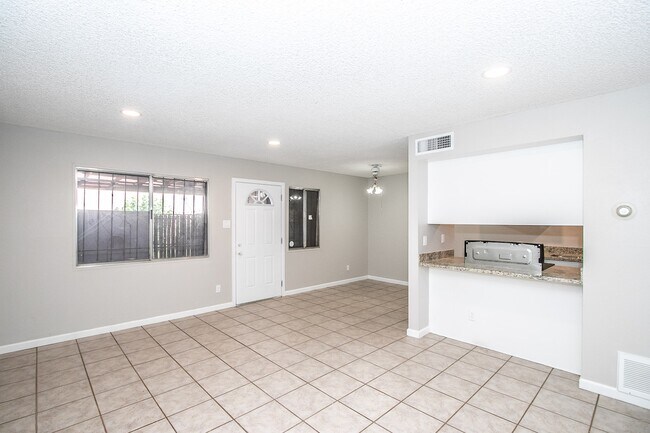Building Photo - 3955 West Palomino Road, Unit 3955