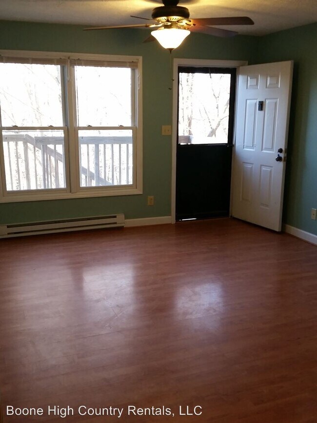Building Photo - 131 Margo Ln