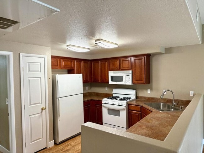 Building Photo - 9303 Gilcrease Ave