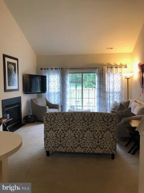 Foto del edificio - 62 Legacy Oaks Dr