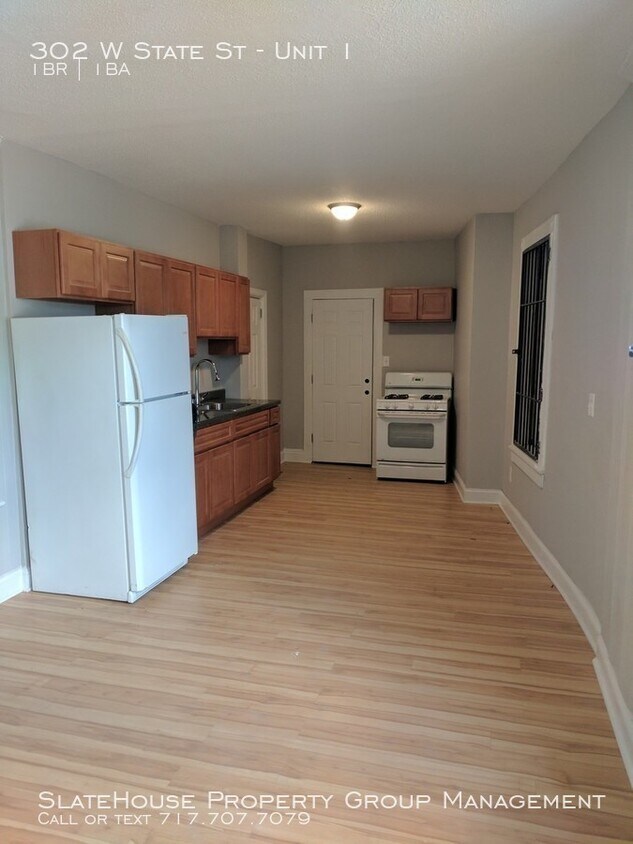 Primary Photo - Cozy 1st Floor Apartment!