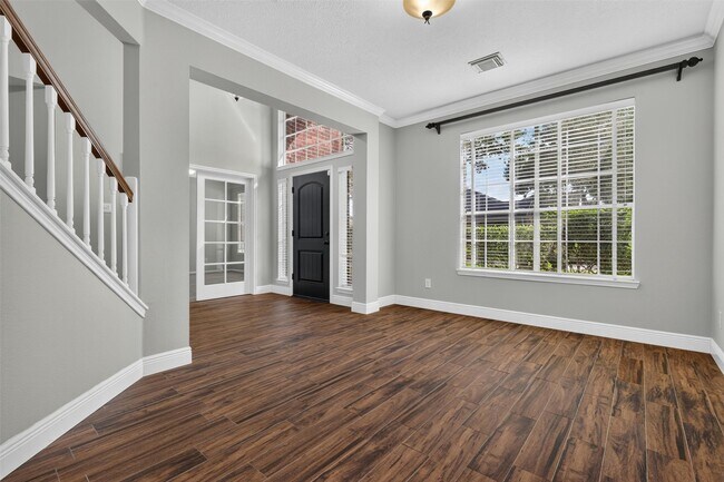 Foto del edificio - 108 Oak Creek Ln