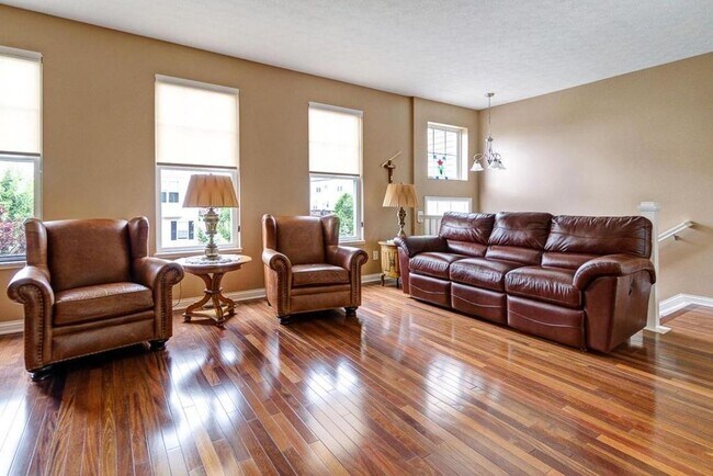 Building Photo - 6281 Chetti Dr