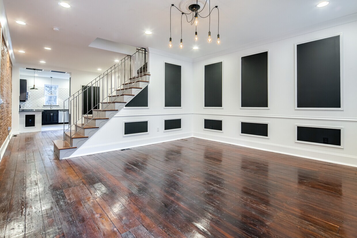 Foto principal - 2022 E York St
