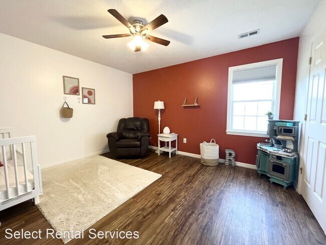 Foto del edificio - 3 br, 2 bath House - 215 Lynette Drive