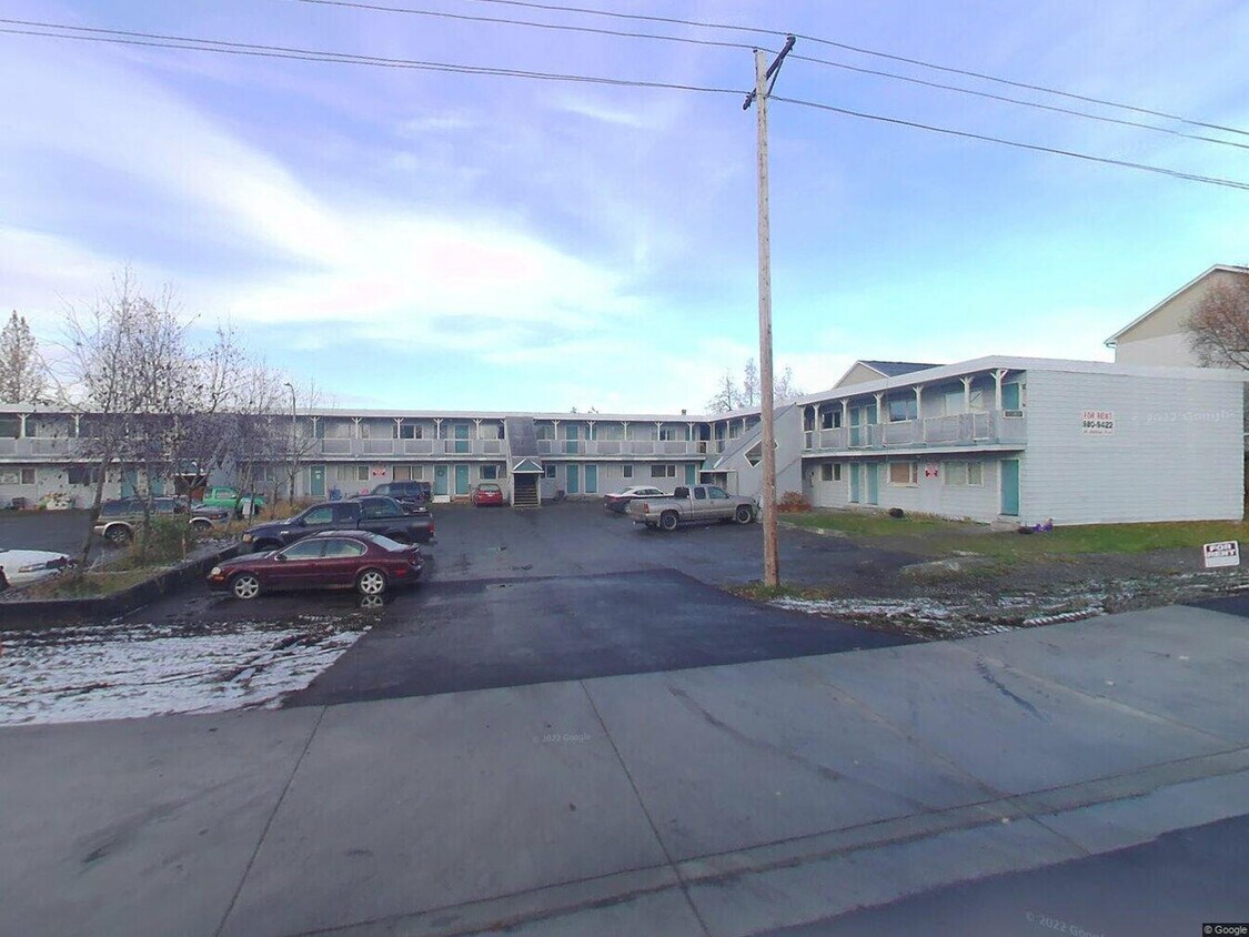 Building Photo - 8480 Jewel Lake Road
