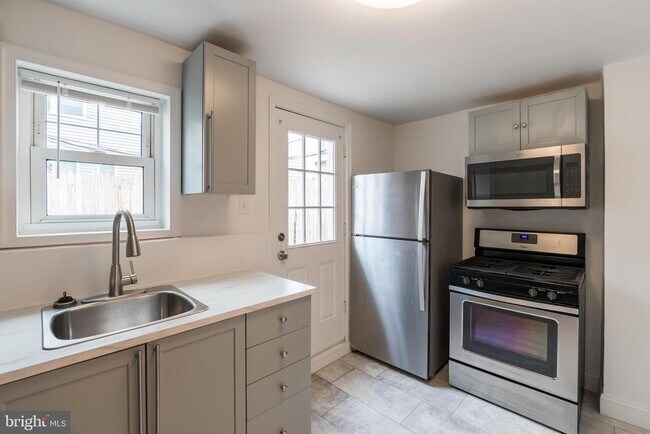 Foto del edificio - 1406 S Bouvier St