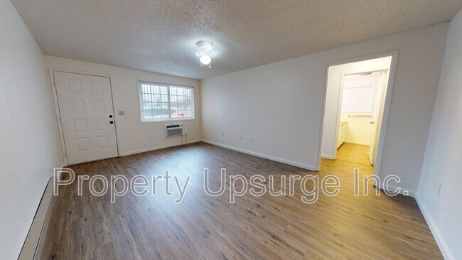 Foto del edificio - 715 Kimball Rd