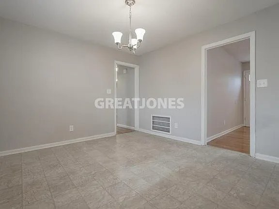 Building Photo - 321 Briercliff Dr