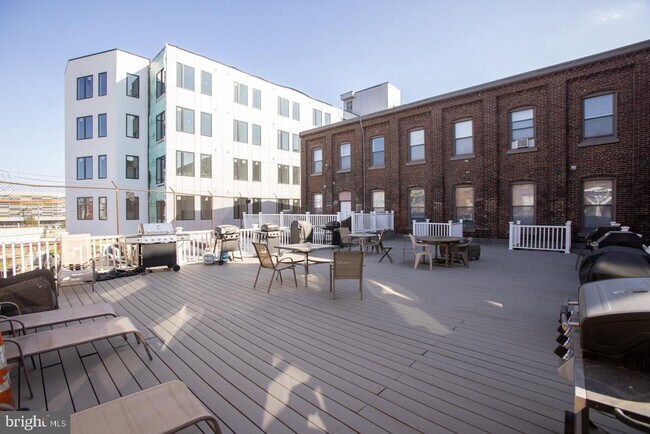 Building Photo - 1151 N 3rd St