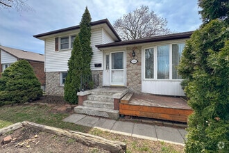 Building Photo - 1165 Ridgecrest Ave
