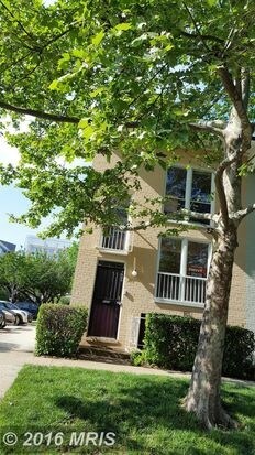 Entrance - 293 G St SW