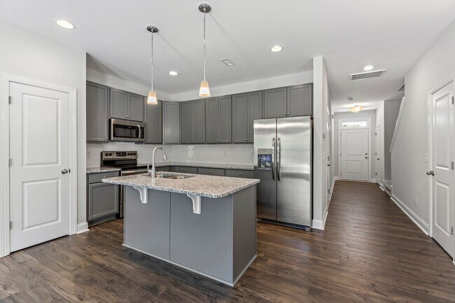 Foto del edificio - 416 Barrington Row Ave