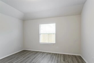 Building Photo - 22382 Clear Castle Dr