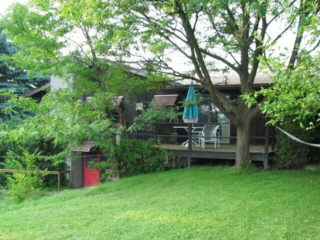 Foto principal - 143 Honness Ln