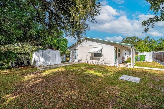 Building Photo - 2248 Browning St