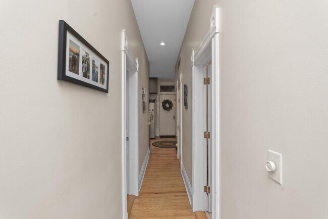 Building Photo - 2 bedroom in Chicago IL 60614